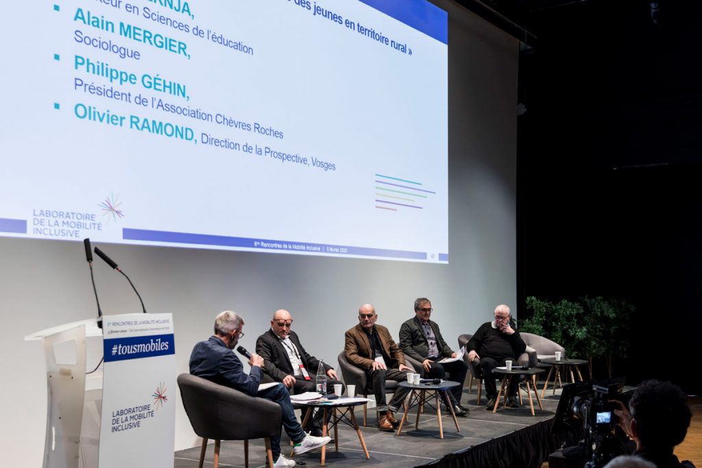 Parce que l’avenir de notre pays se construit aujourd’hui avec la jeune génération qu’elle soit urbaine ou rurale, le Laboratoire de la Mobilité inclusive a lancé une recherche sur « les jeunes et la mobilité dans les territoires ruraux”.